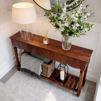 Modern Natural Wood Console Table With Scalloped Edges For Living Room